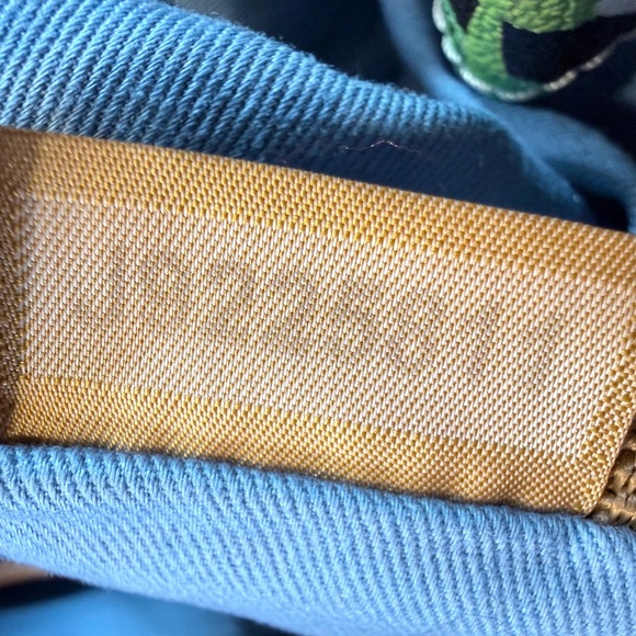 EUC Dooney & Bourke Daffodil Floral Drawstring Bucket Bag Coated Canvas - Picture 10 of 12